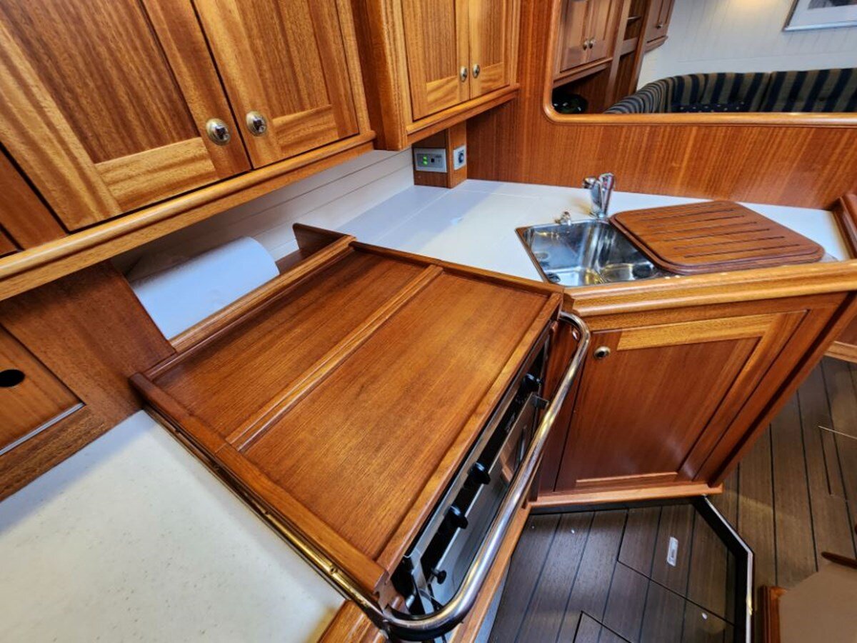 2010-najad-37-11-84488b