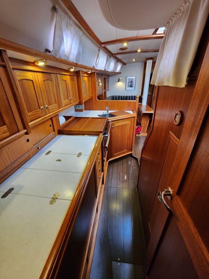 2010-najad-37-11-84488b