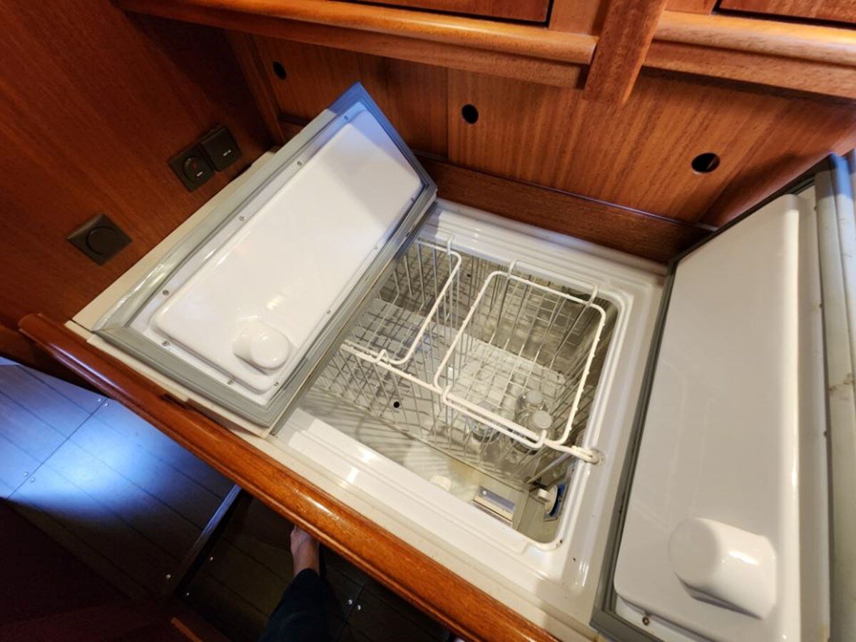 2010-najad-37-11-84488b