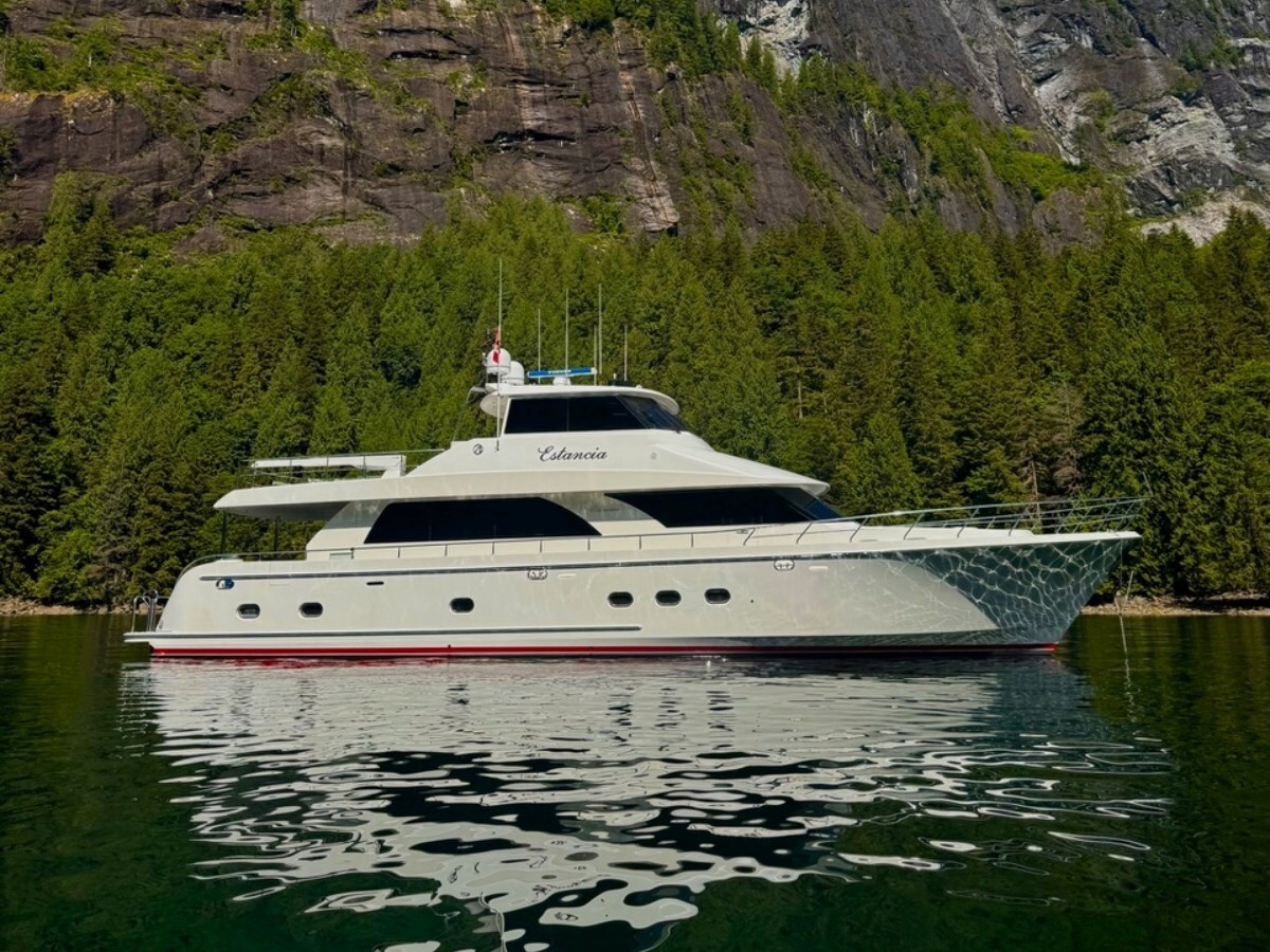 2010-ocean-alexander-80-9c32f6