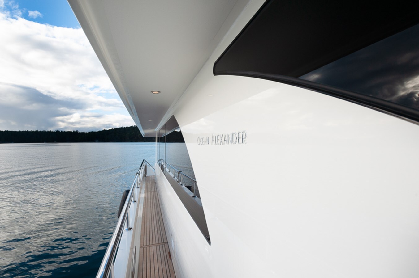 2010-ocean-alexander-80-9c32f6