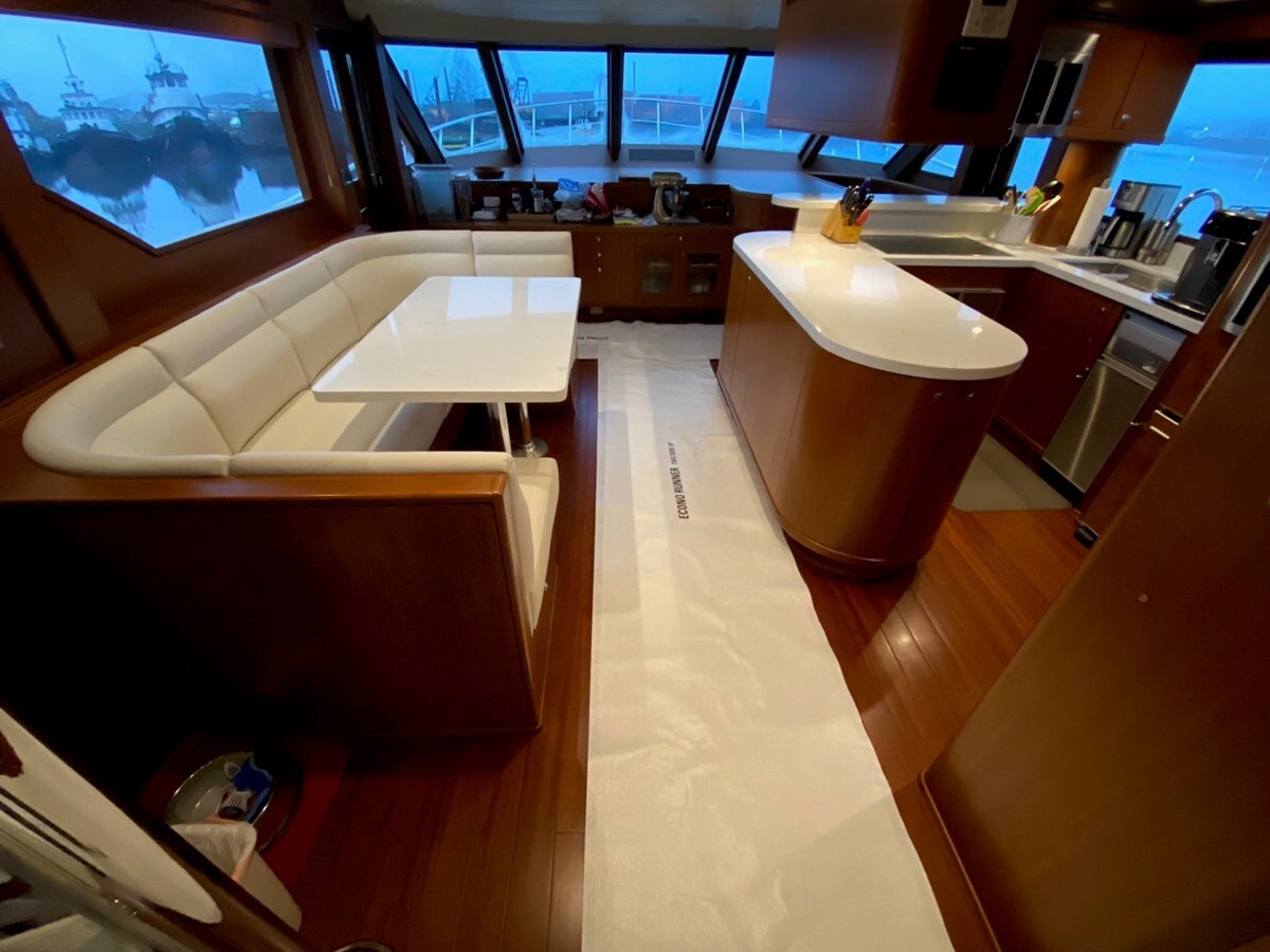 2010-ocean-alexander-80-9c32f6