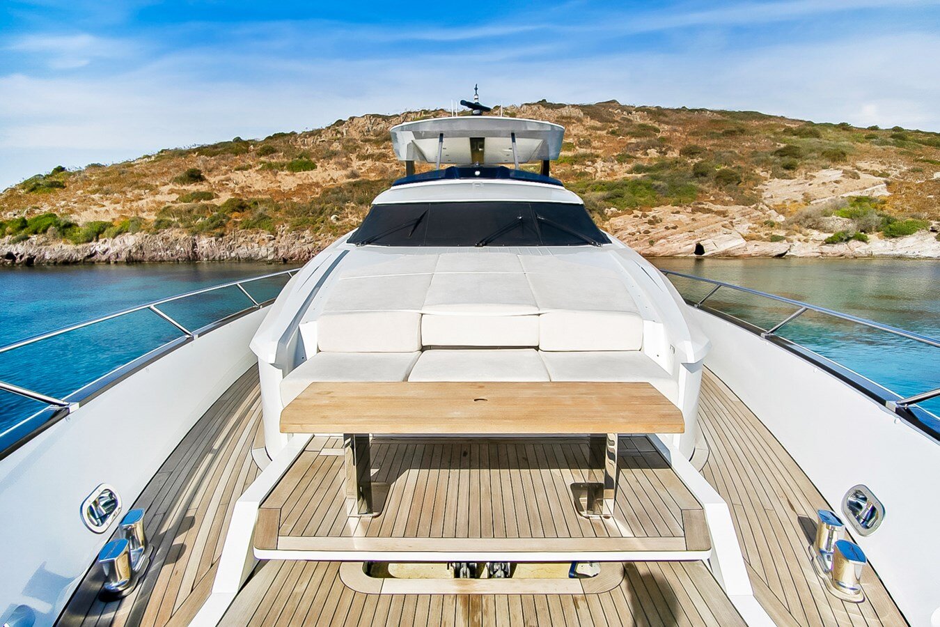 2010-peri-yachts-94-578014