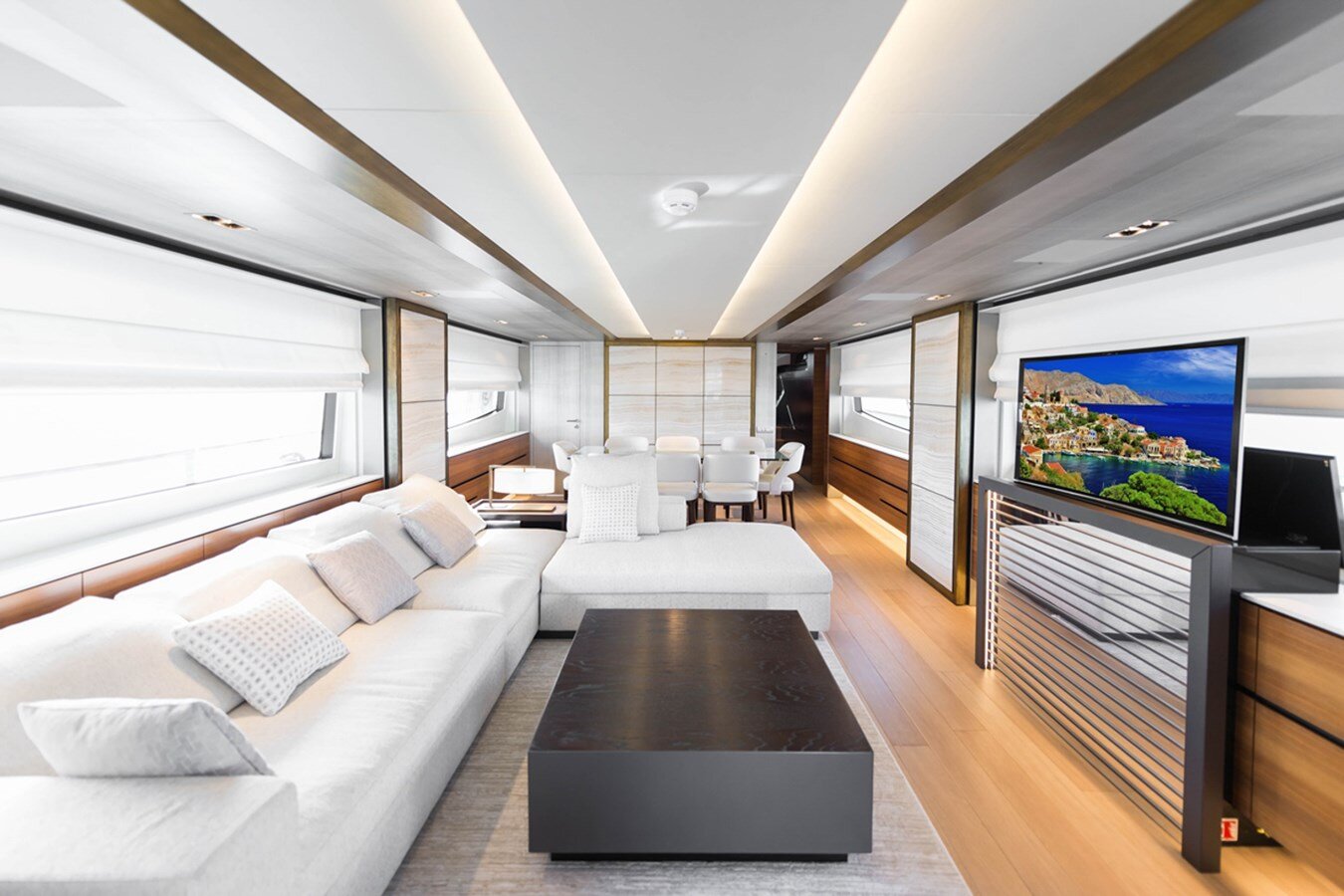 2010-peri-yachts-94-578014