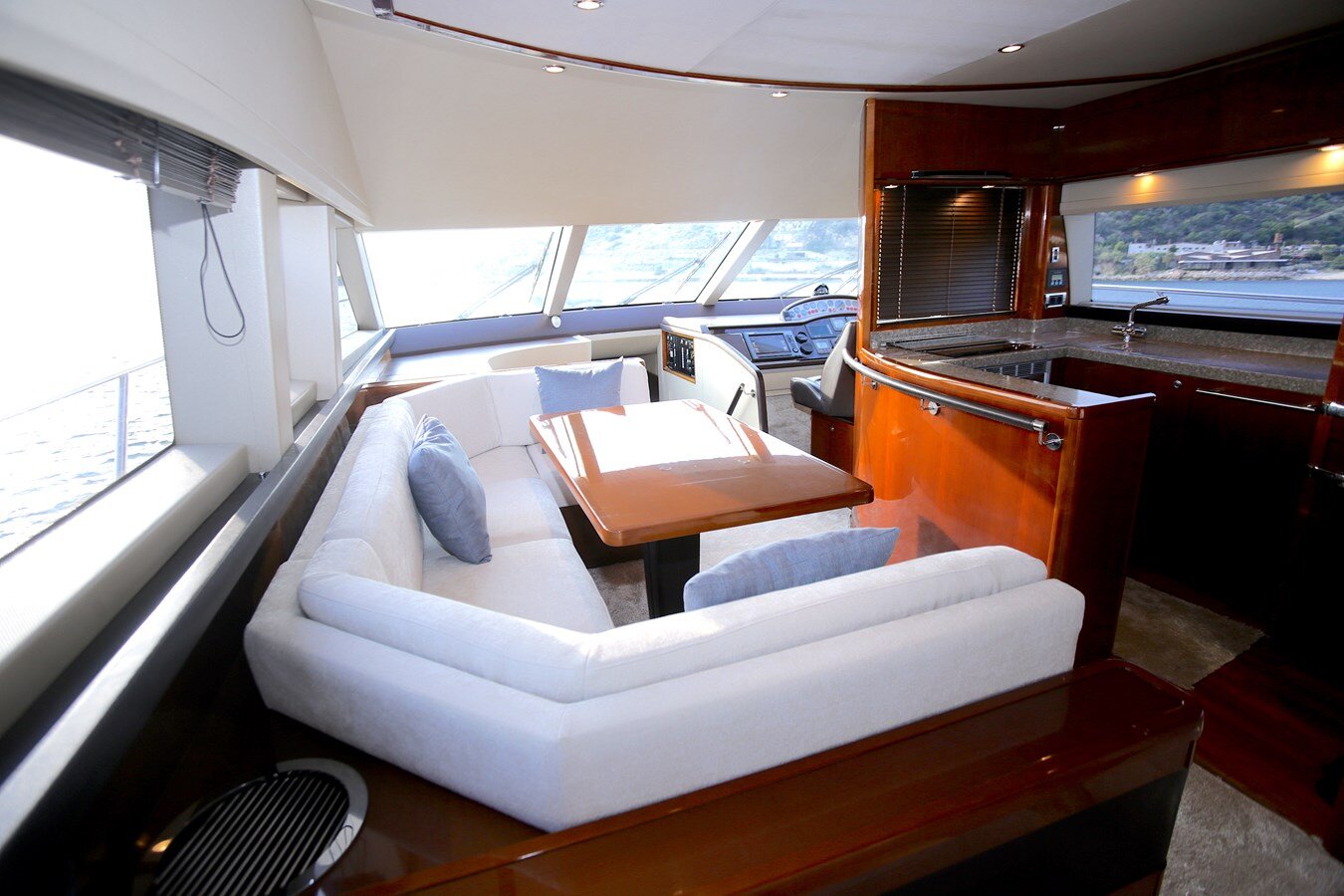 2010-princess-yachts-62-1-498518