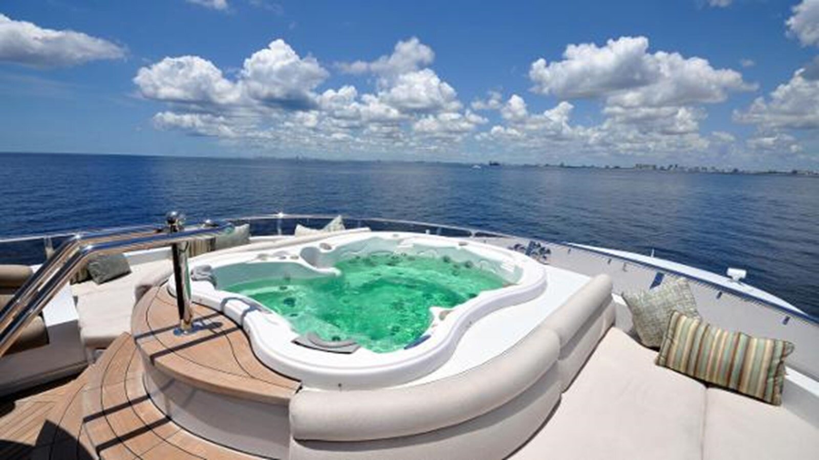 2010-richmond-yachts-150-644b05