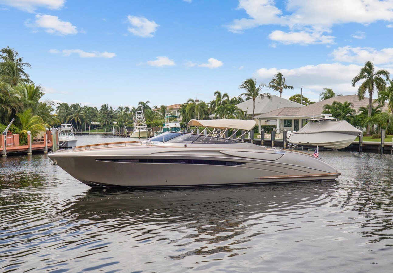 2010-riva-44-b05f78