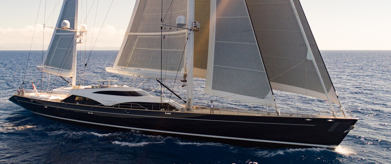 2010 ROYAL HUISMAN 188' 8