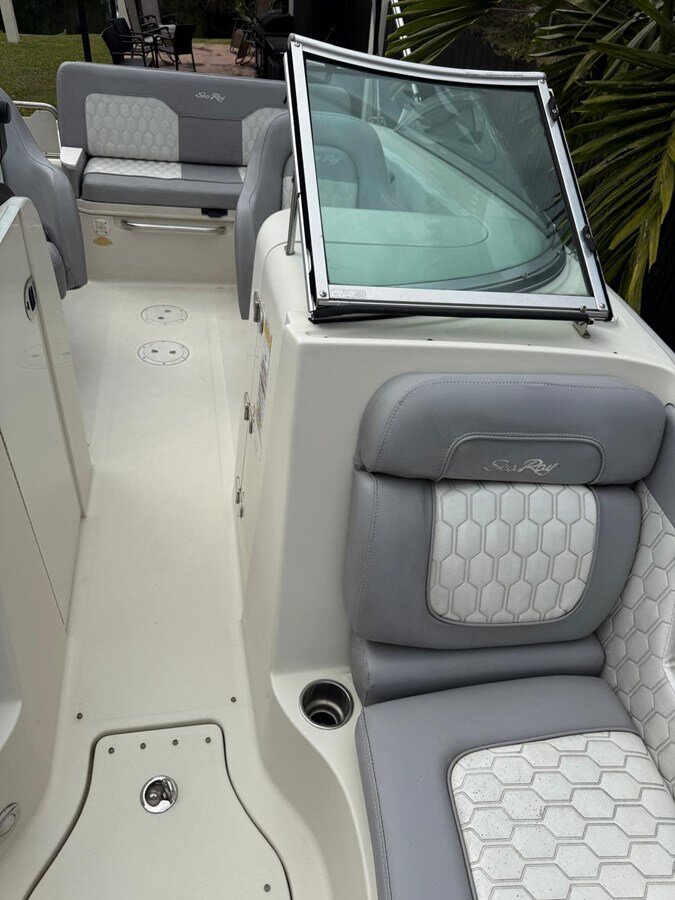 2010-sea-ray-22-410a72