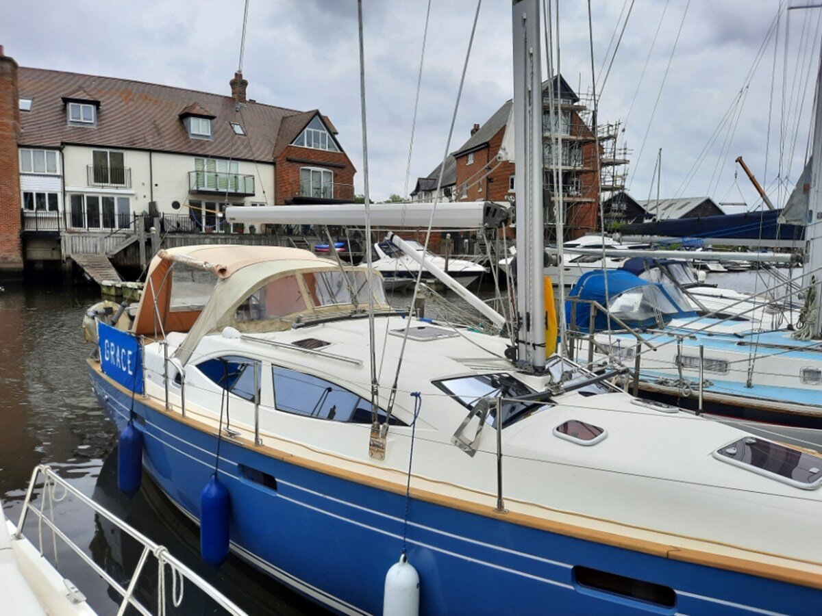 2010-southerly-yachts-32-9-2135ad