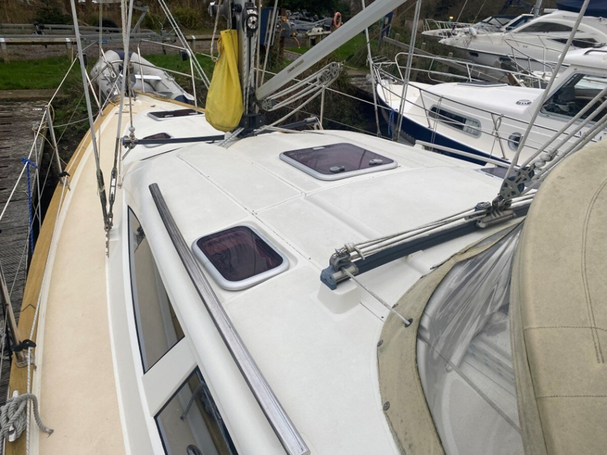 2010-southerly-yachts-32-9-2135ad