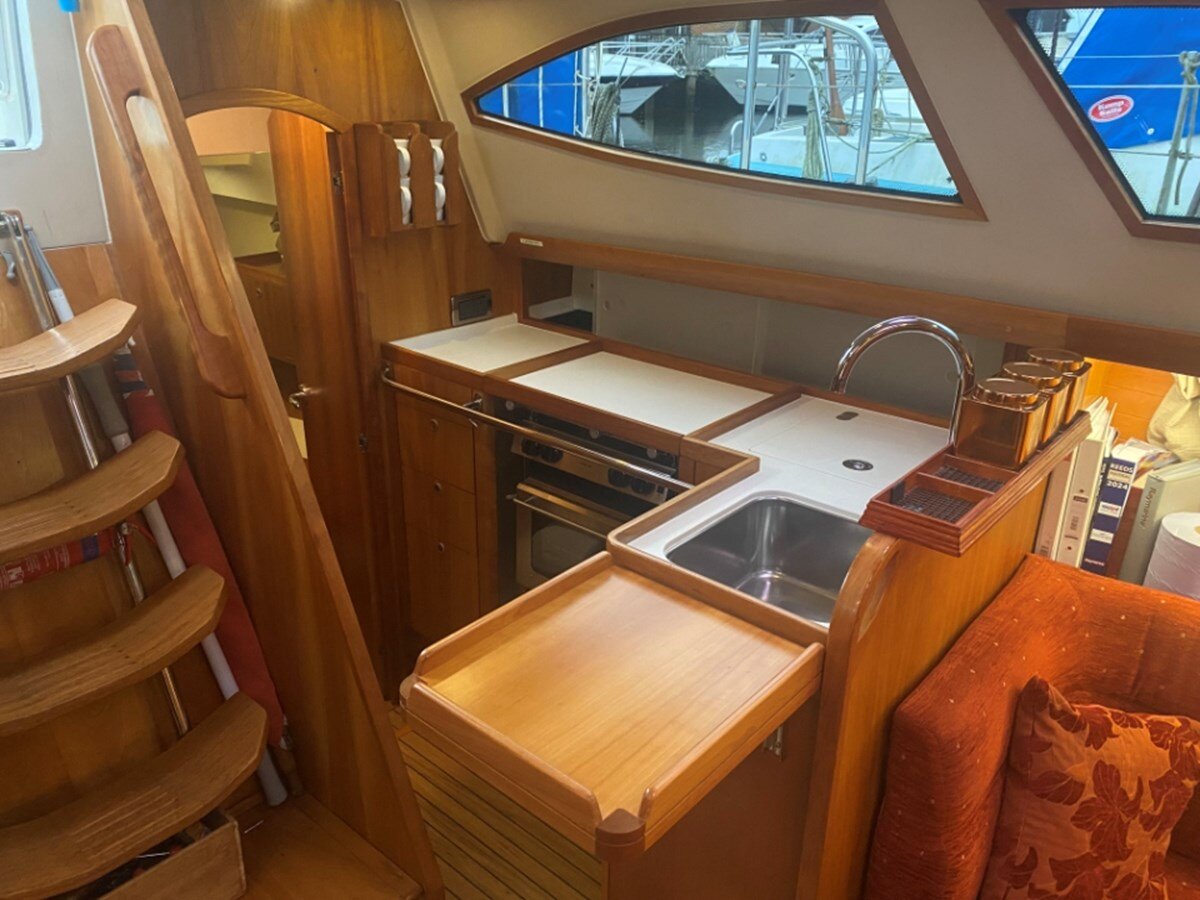 2010-southerly-yachts-32-9-2135ad