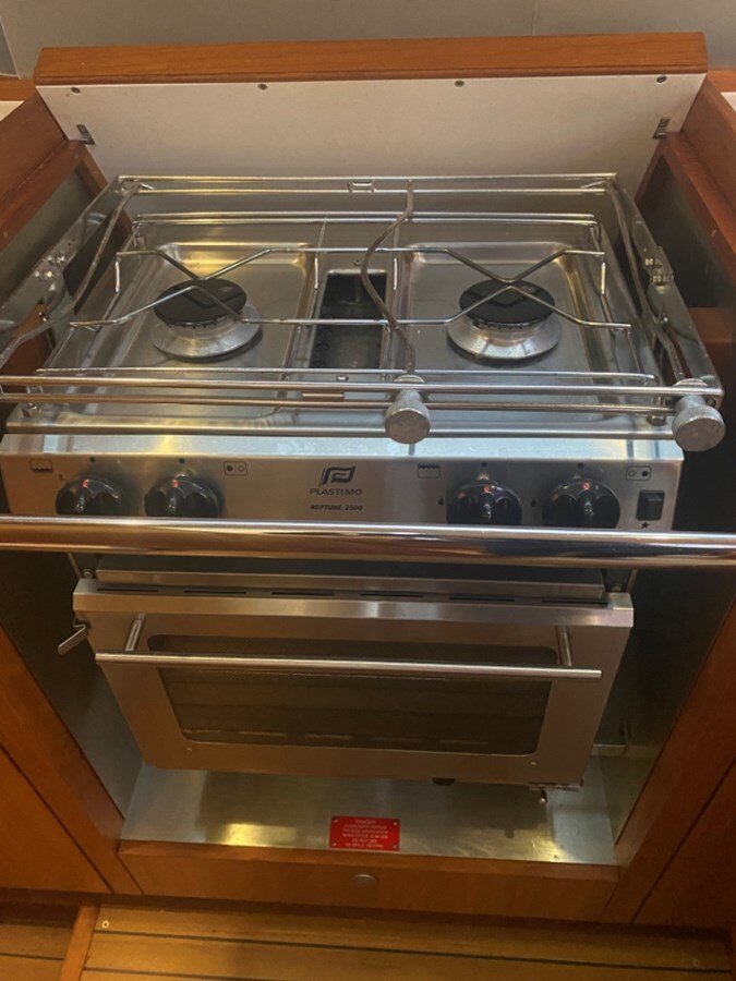 2010-southerly-yachts-32-9-2135ad