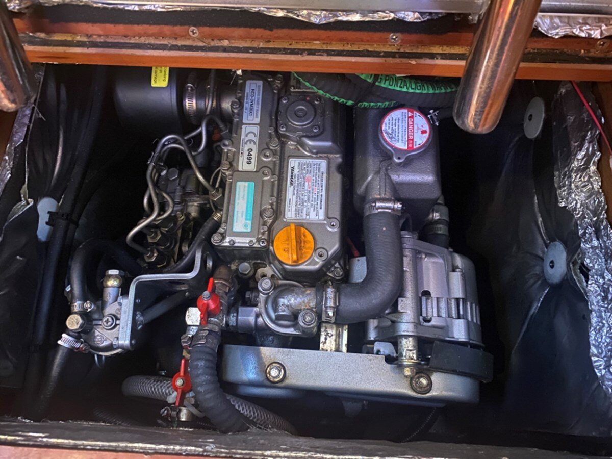 2010-southerly-yachts-32-9-2135ad