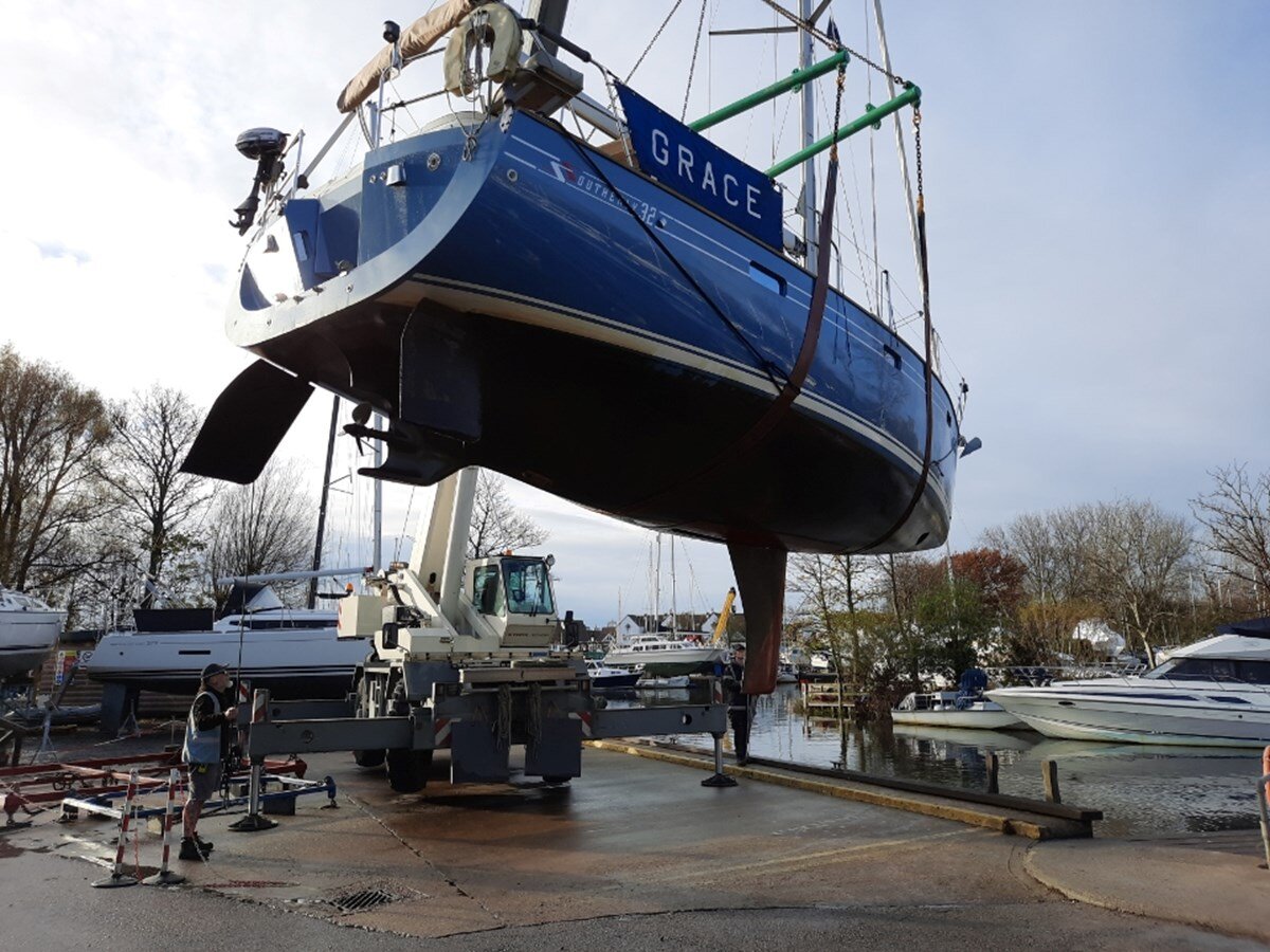 2010-southerly-yachts-32-9-2135ad