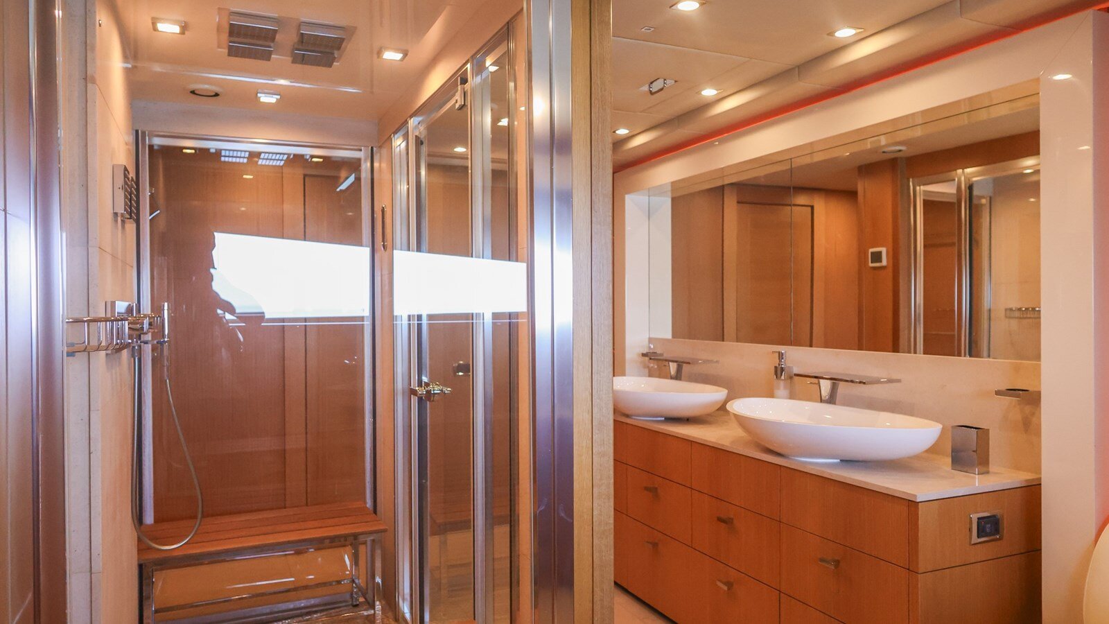 2010-sunseeker-126-cf089b