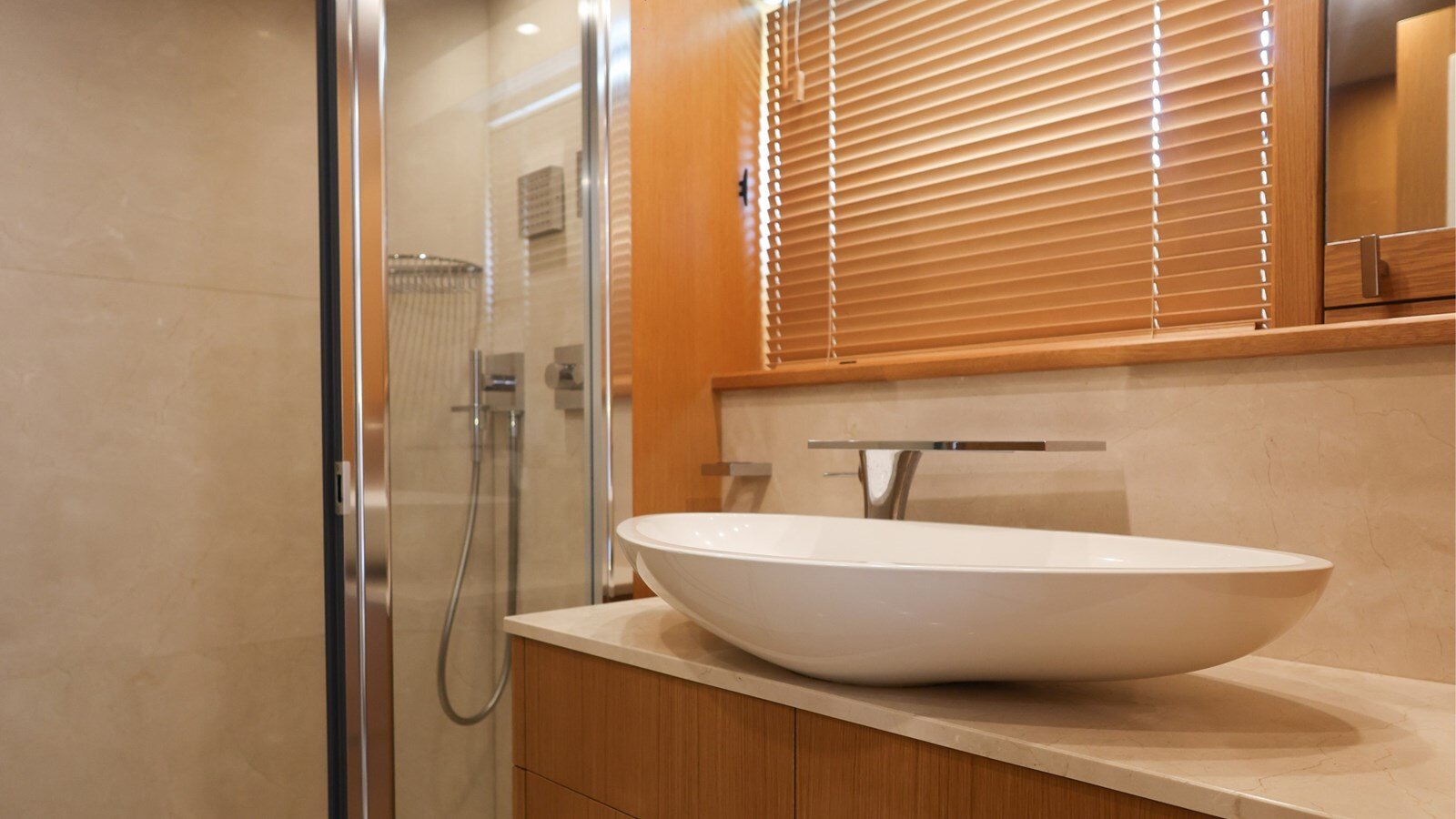 2010-sunseeker-126-cf089b