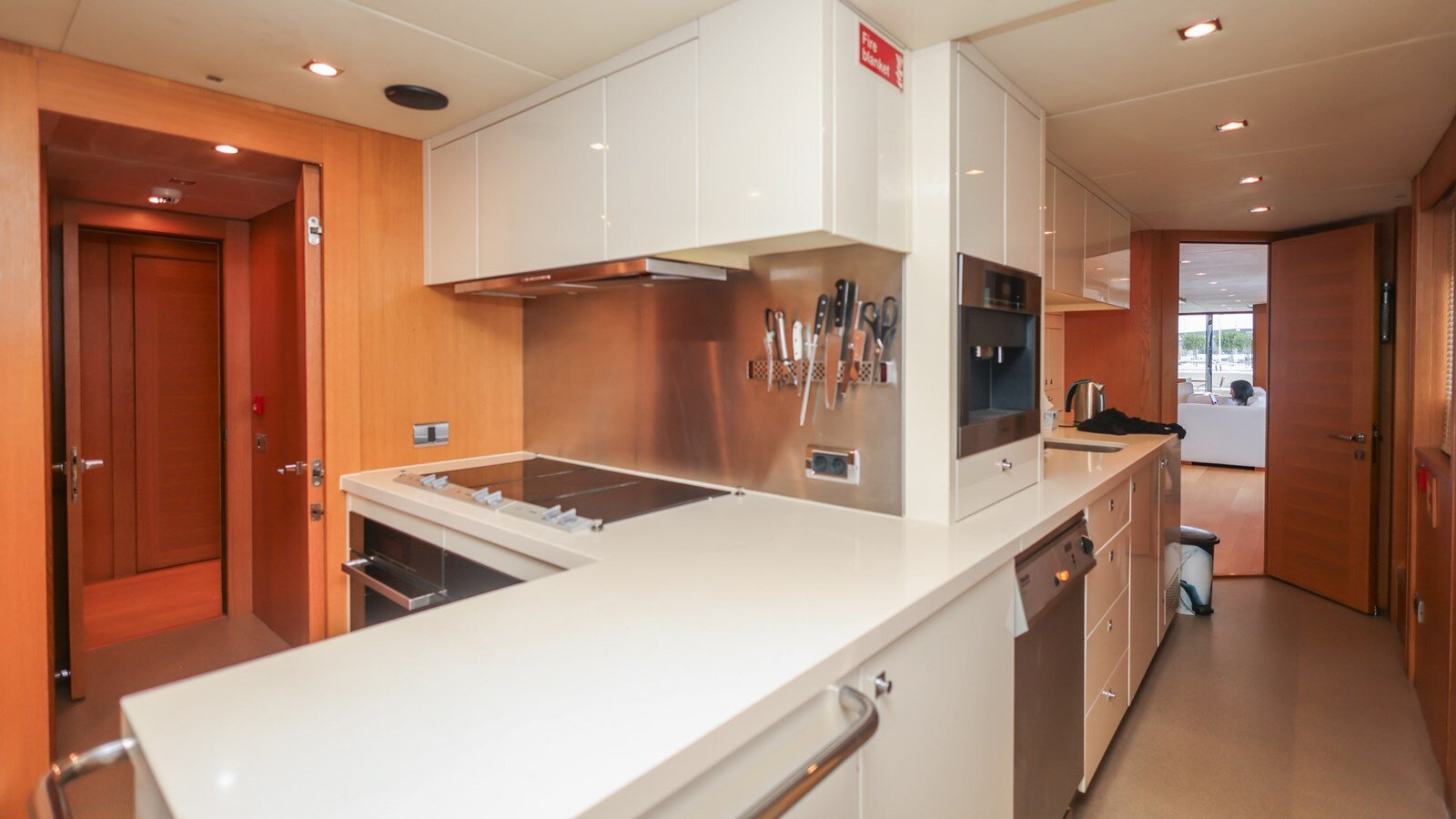 2010-sunseeker-126-cf089b