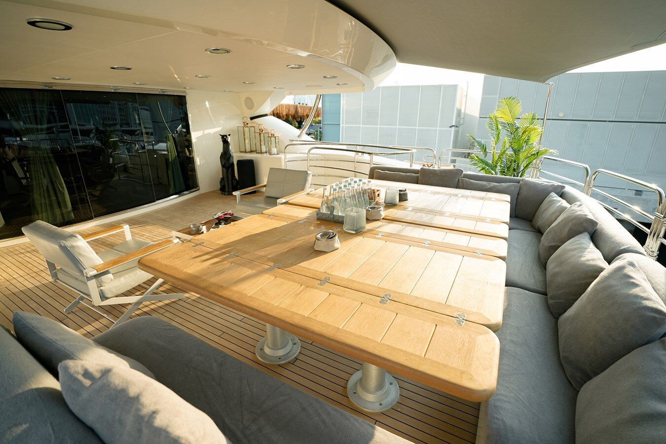2010 SUNSEEKER 131' 3