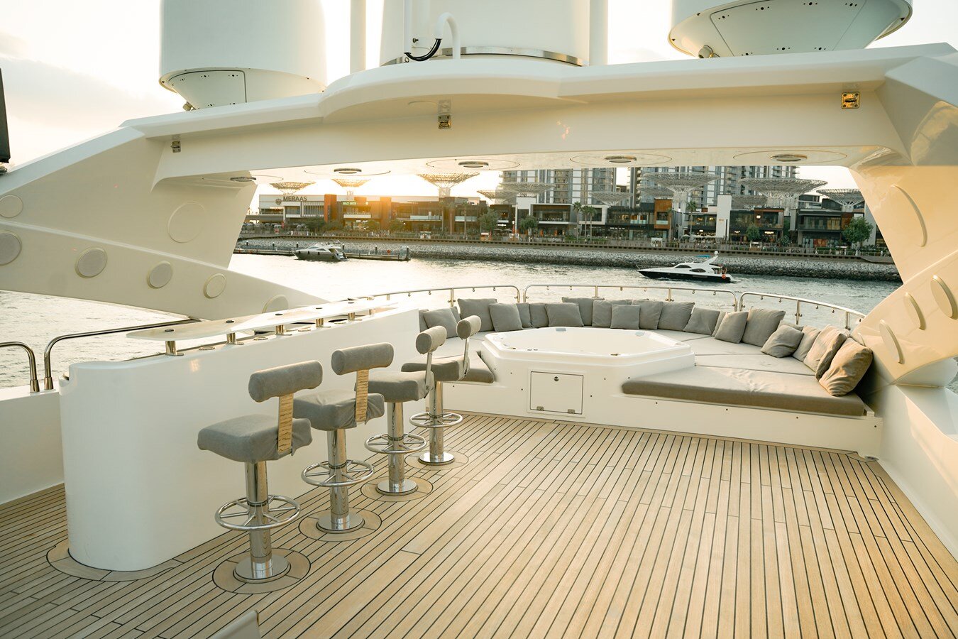 2010 SUNSEEKER 131' 3