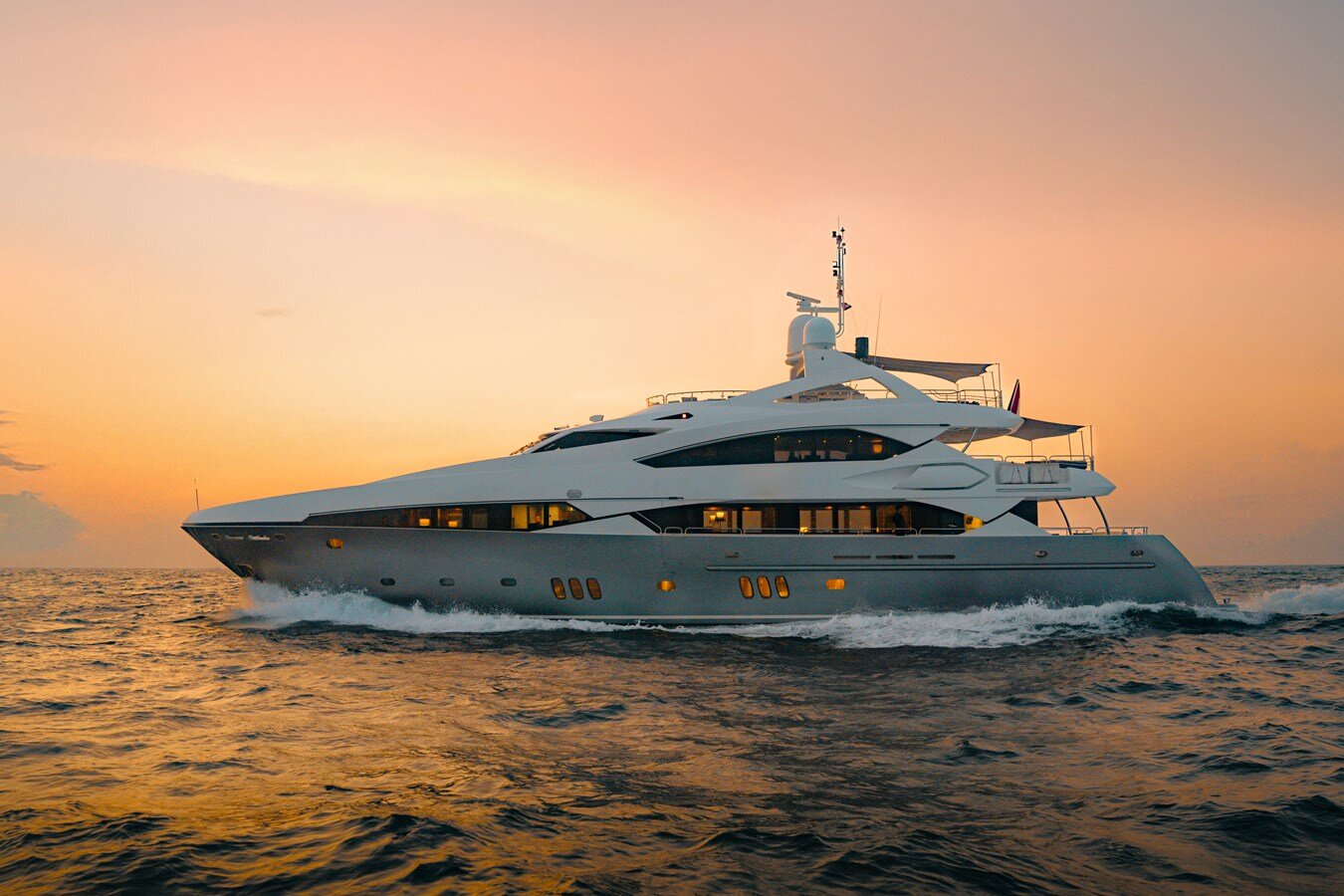 2010 SUNSEEKER 131' 3