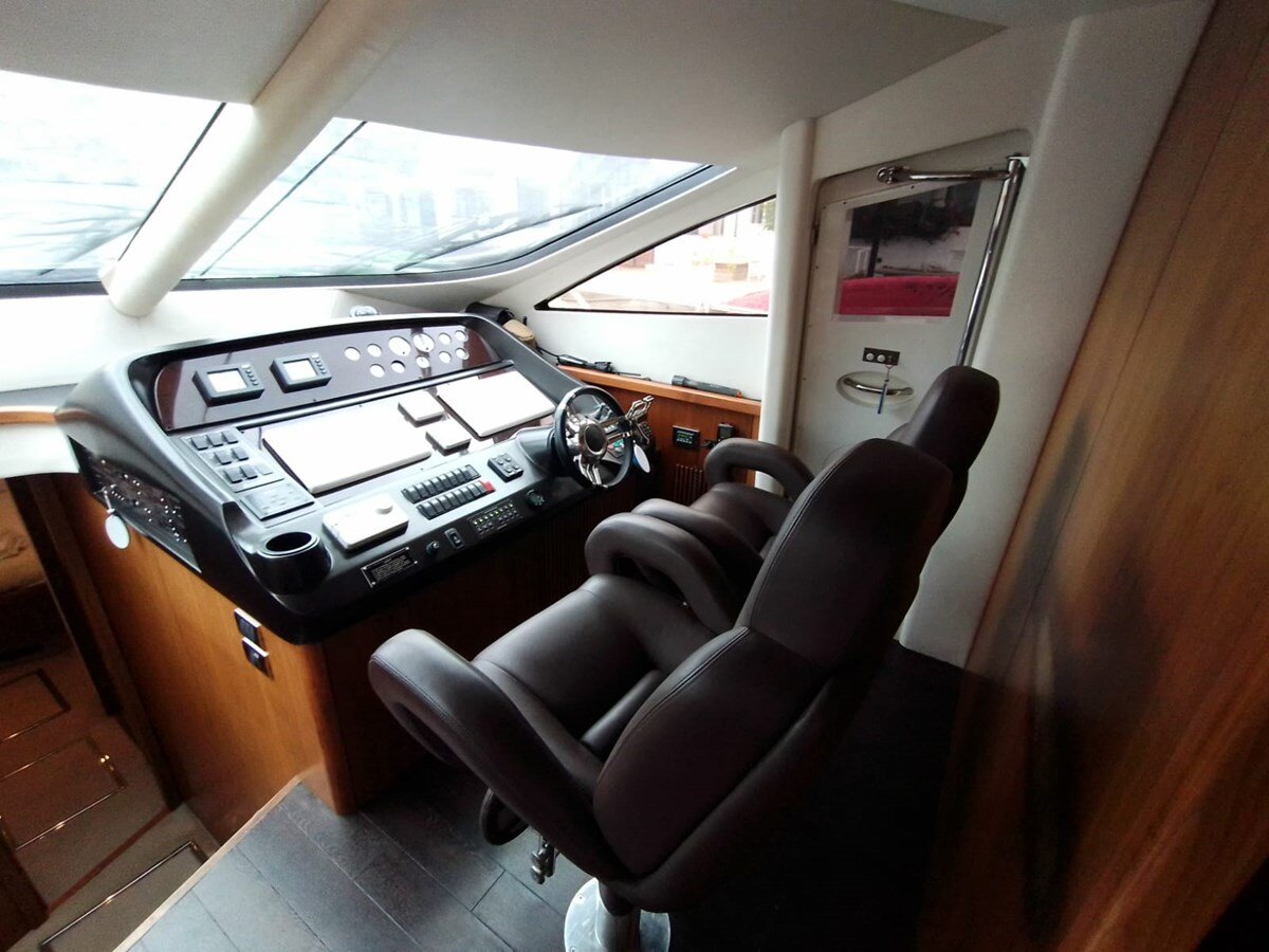 2010-sunseeker-73-763fc6