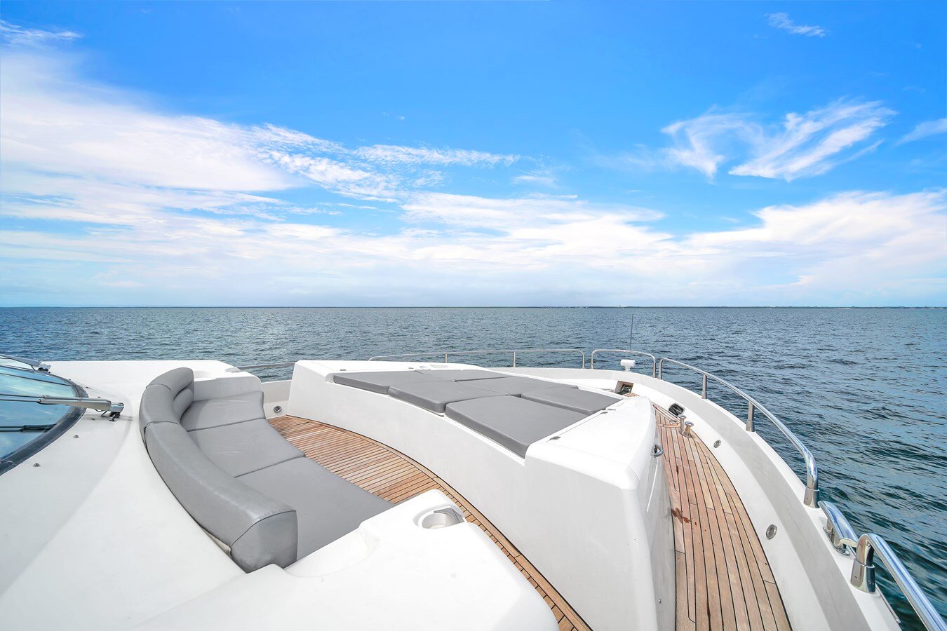 2010 SUNSEEKER 80'