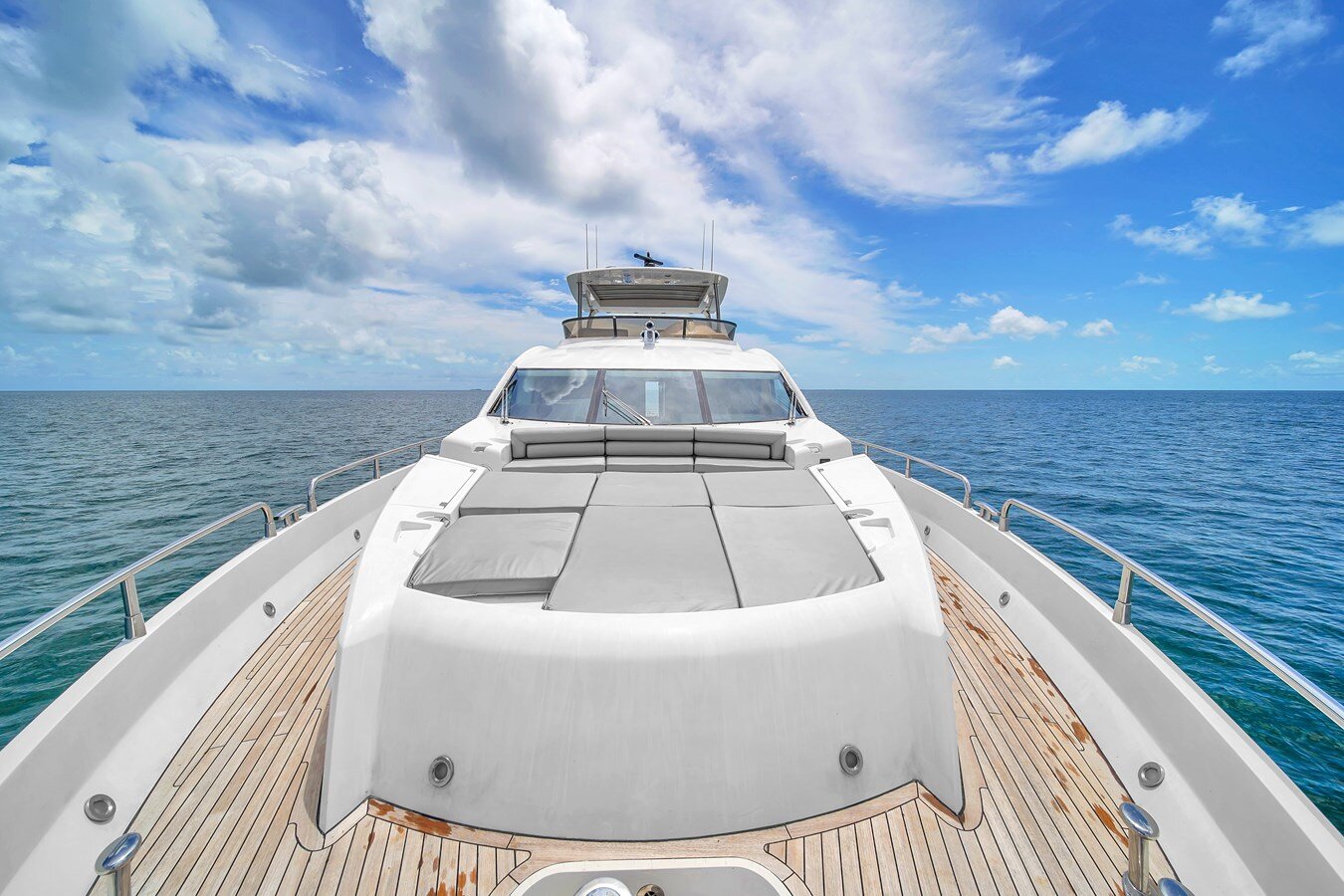 2010 SUNSEEKER 80'