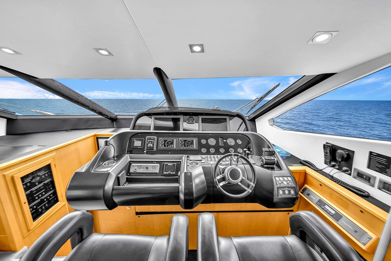 2010 SUNSEEKER 80'