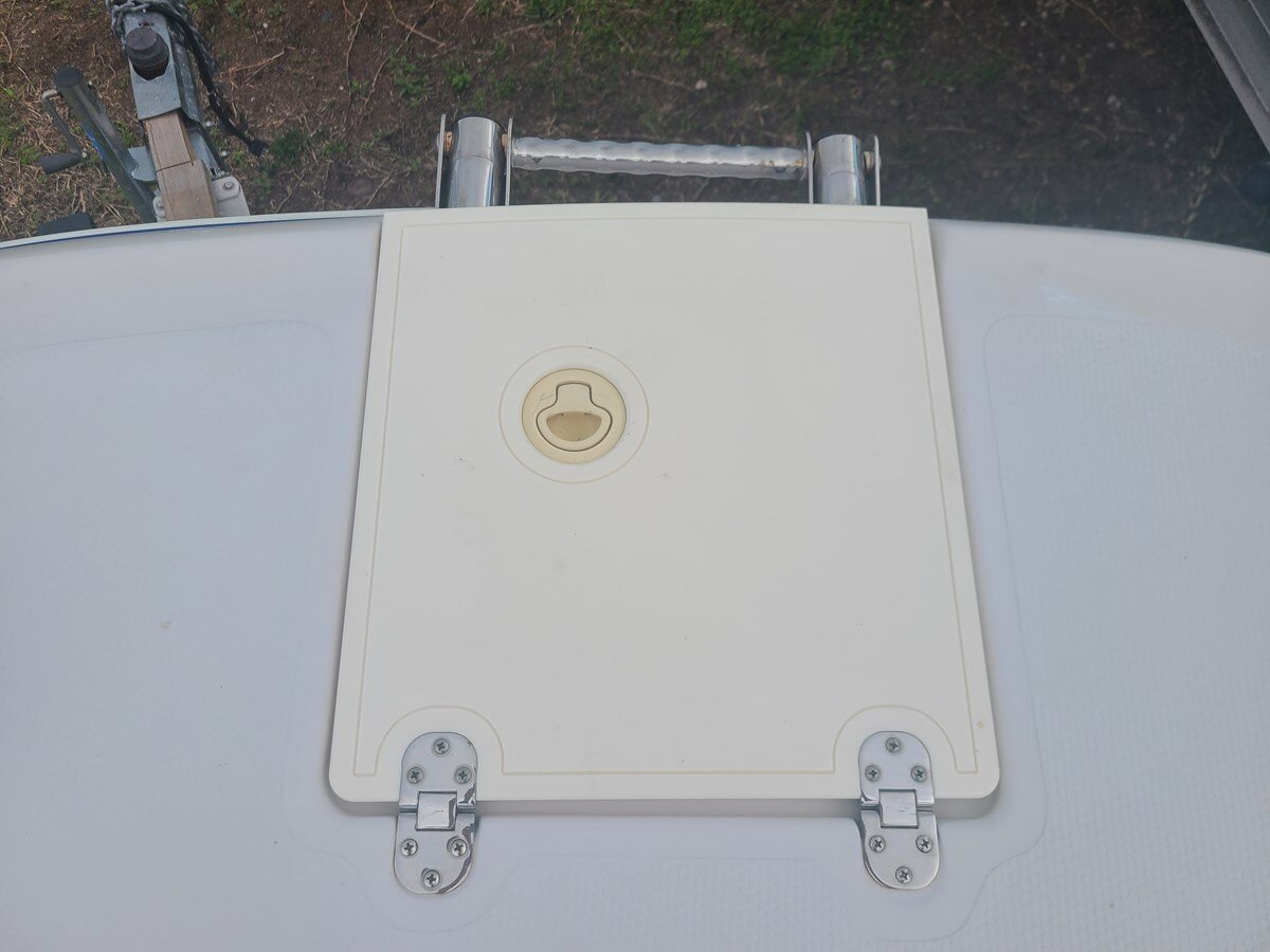 2010-tahoe-21-f75553