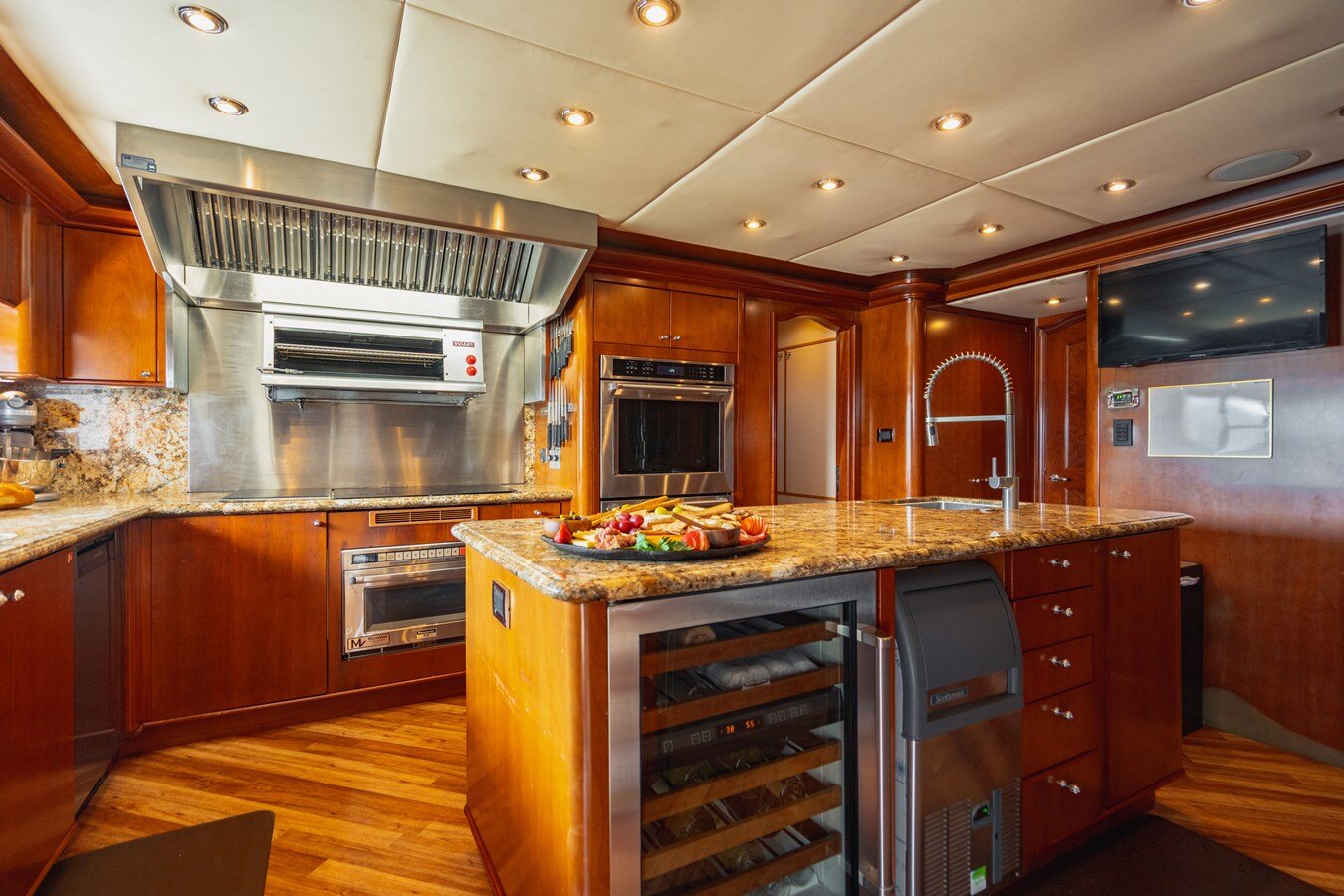 2010-trinity-142-e26081