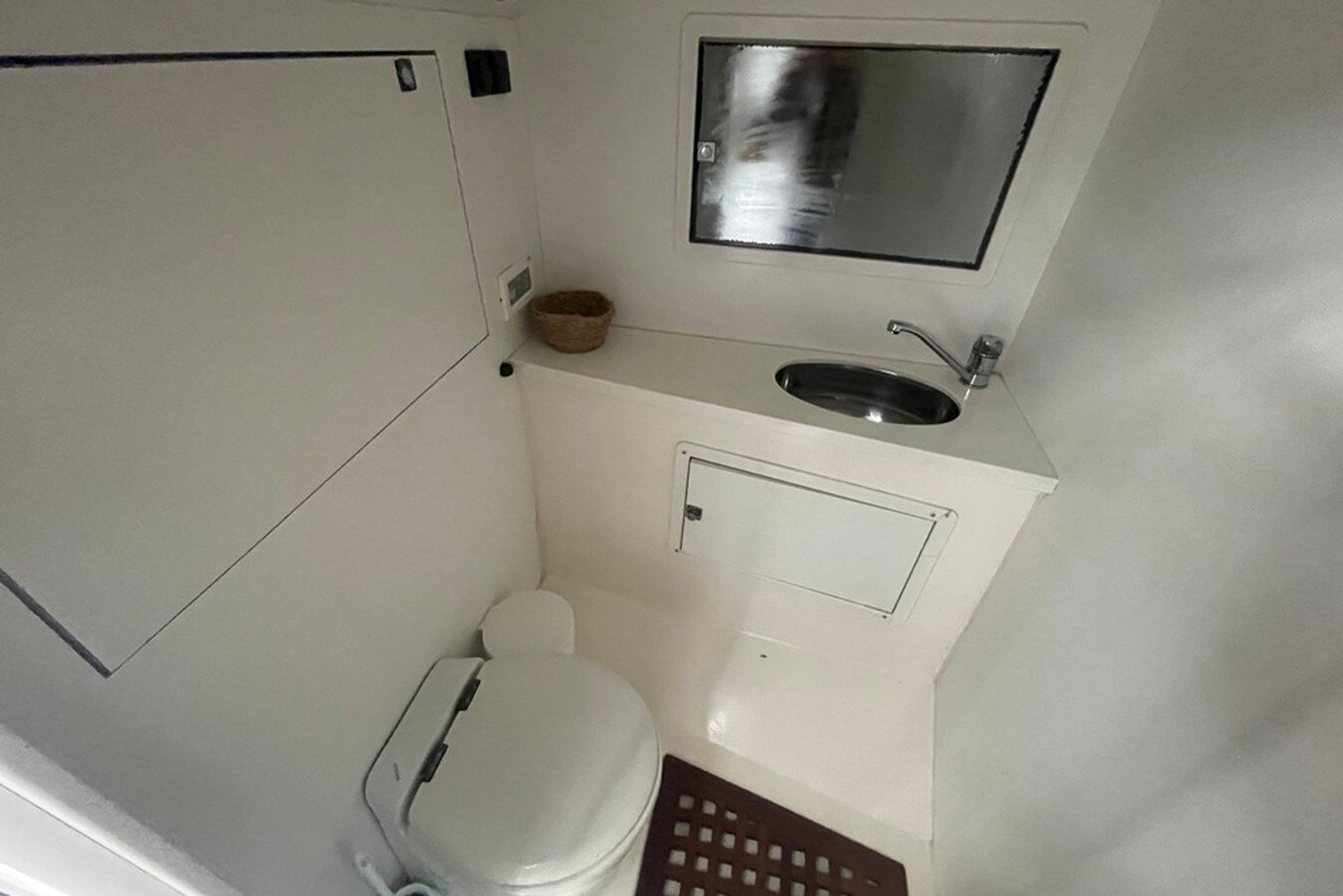 2010-vandutch-39-4-c91241