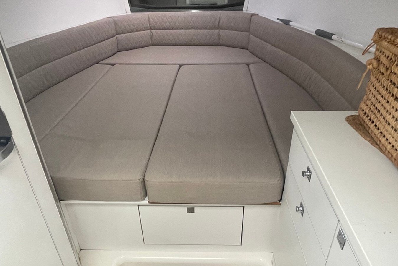 2010-vandutch-39-4-c91241