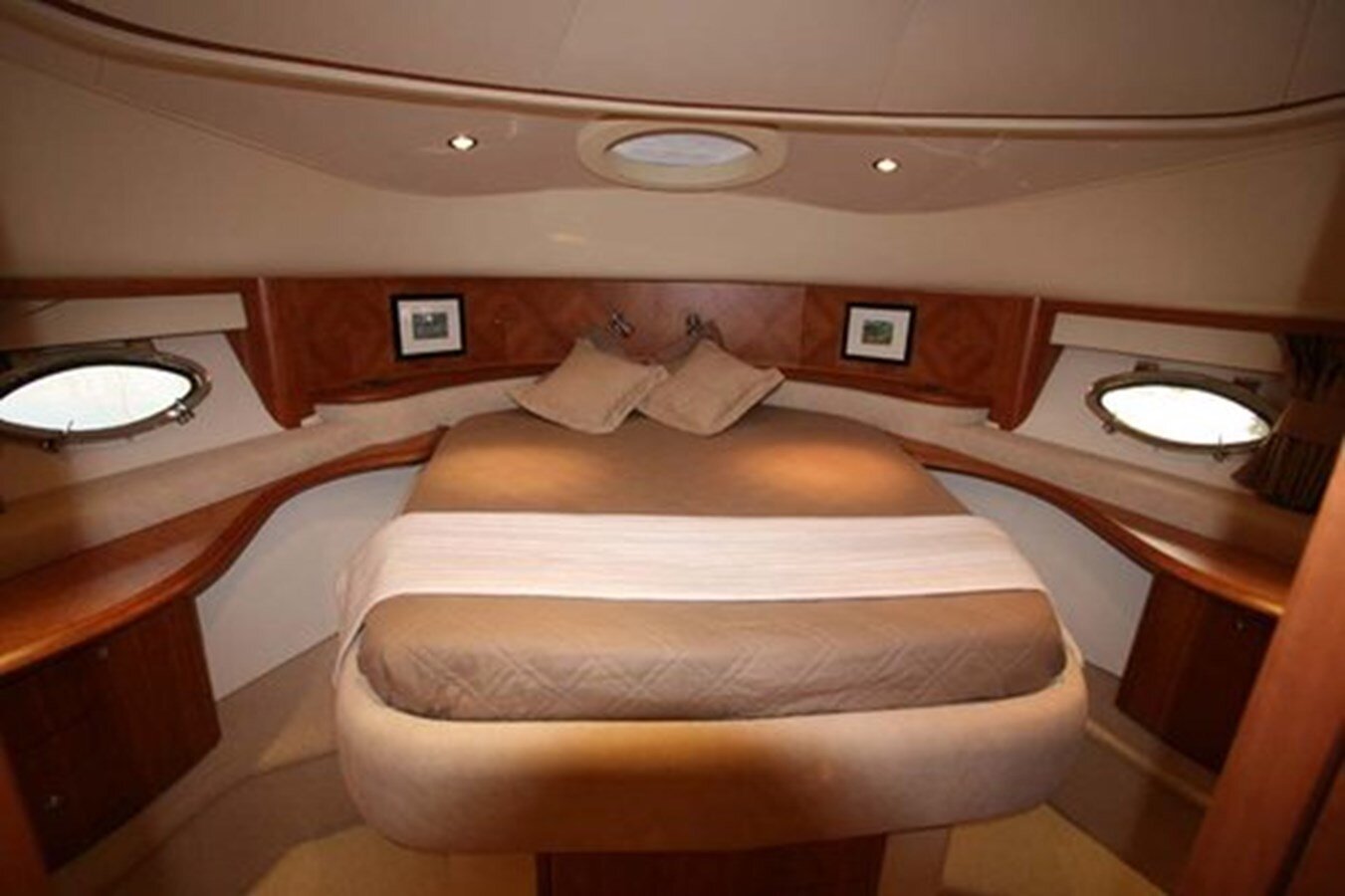 2011 AICON YACHTS 63' 8