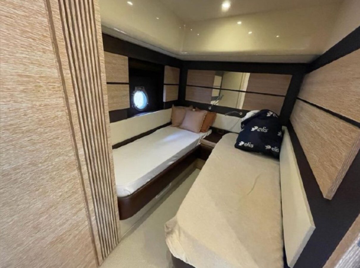 2011-azimut-yachts-53-10-6f5083