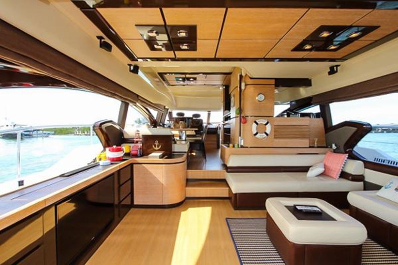 2011-azimut-yachts-70-0f7daf