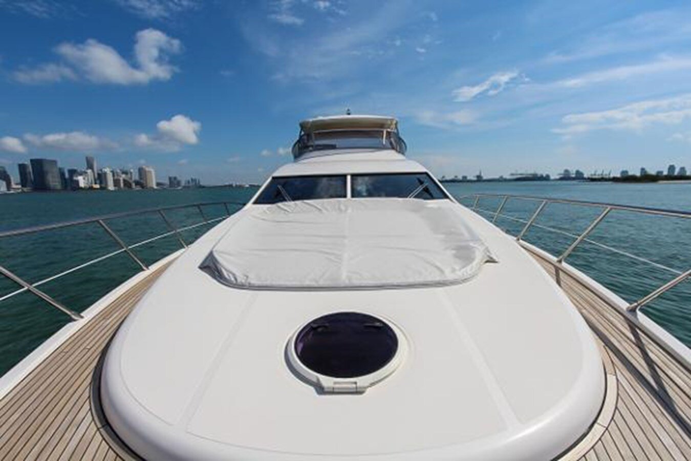 2011-azimut-yachts-70-0f7daf