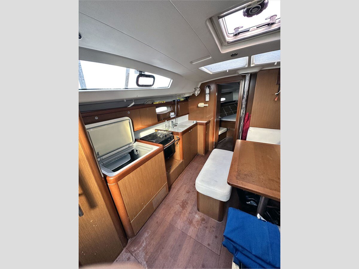 2011-beneteau-43-4f9def