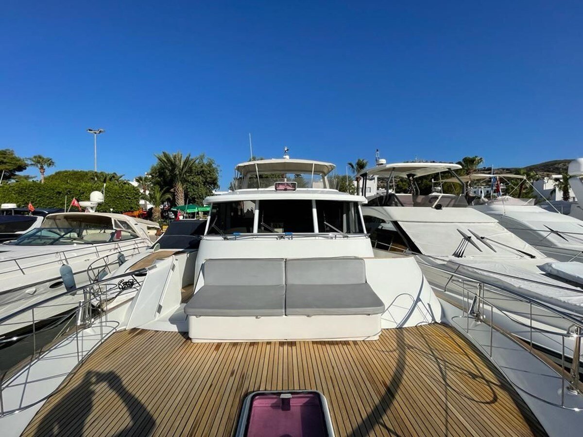 2011-beneteau-55-10-982acb