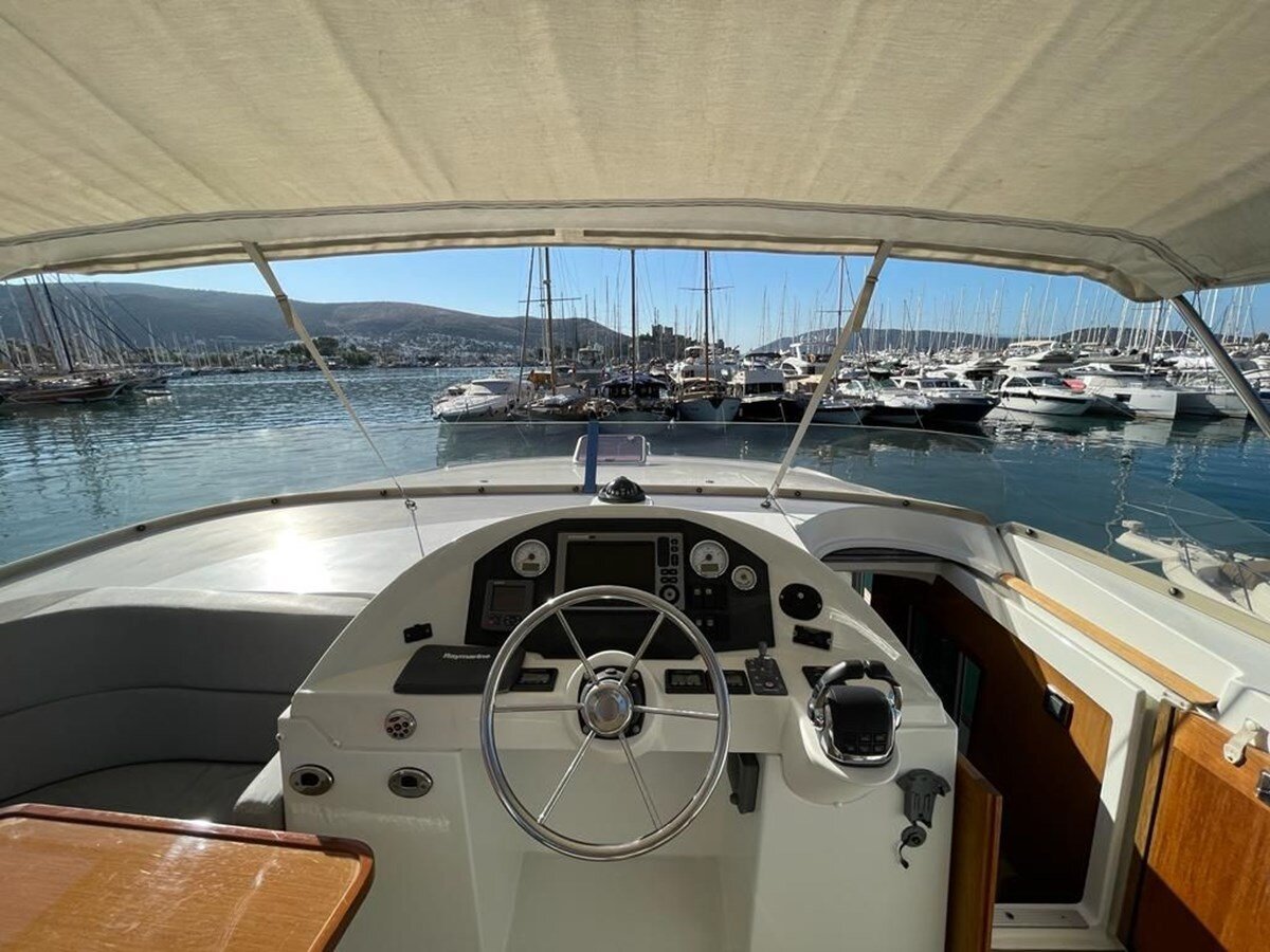 2011-beneteau-55-10-982acb