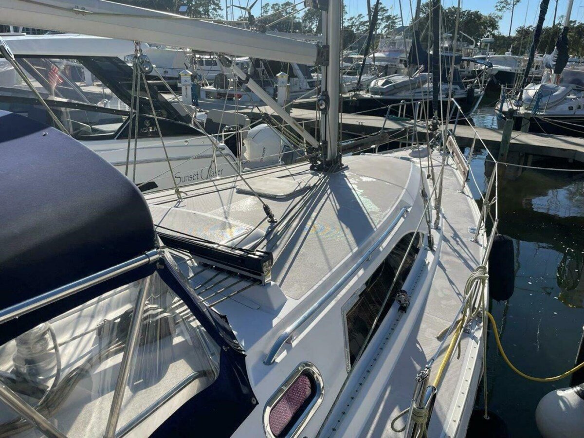 2011-catalina-36-6-63cc58