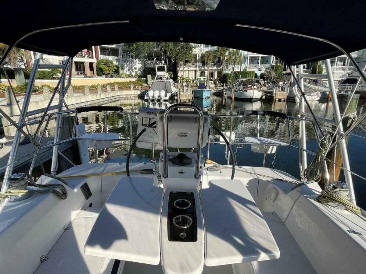 2011-catalina-36-6-63cc58