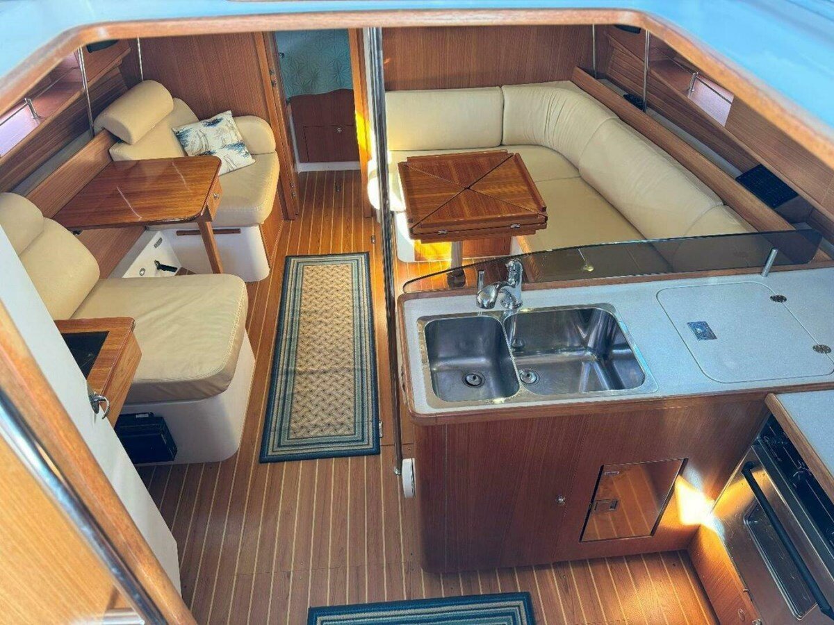 2011-catalina-36-6-63cc58