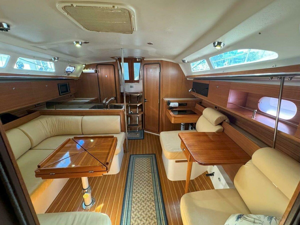 2011-catalina-36-6-63cc58