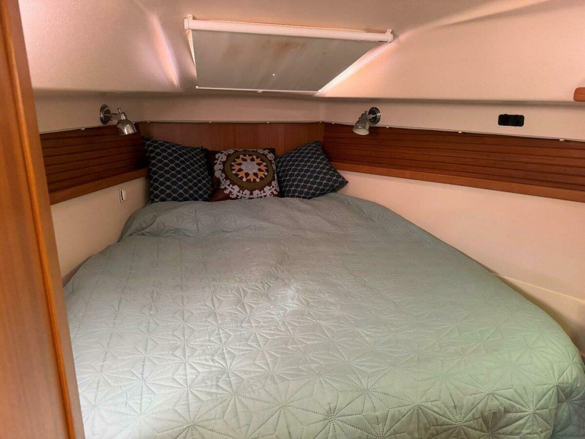 2011-catalina-36-6-63cc58