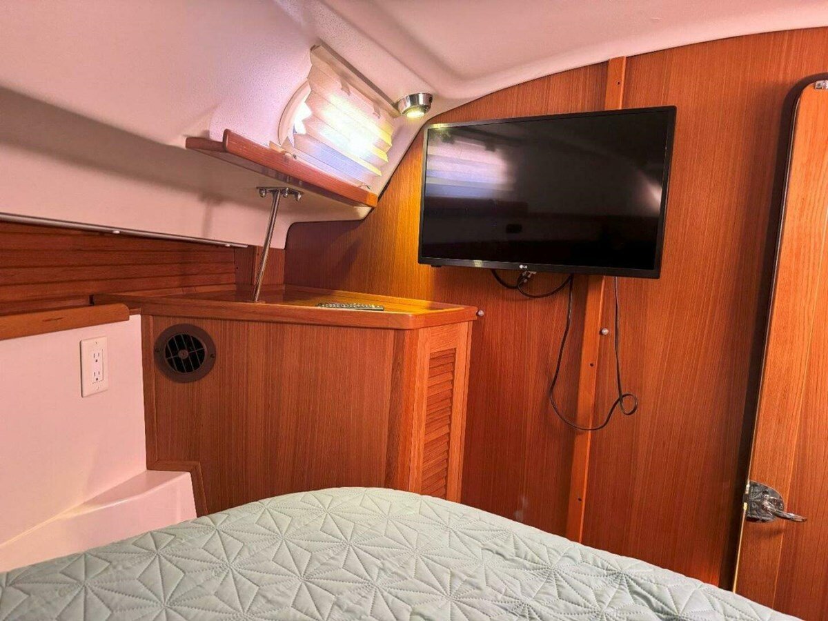 2011-catalina-36-6-63cc58