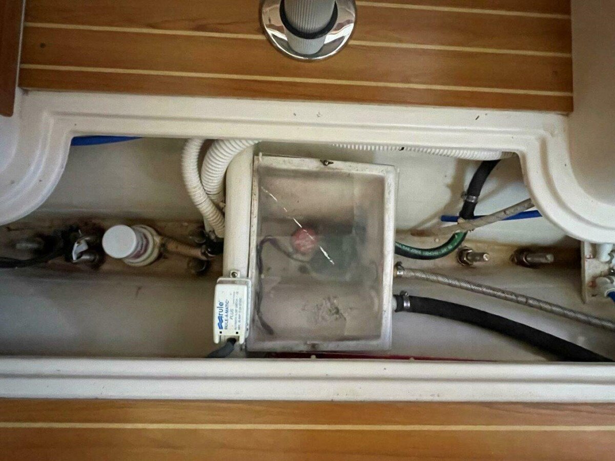 2011-catalina-36-6-63cc58