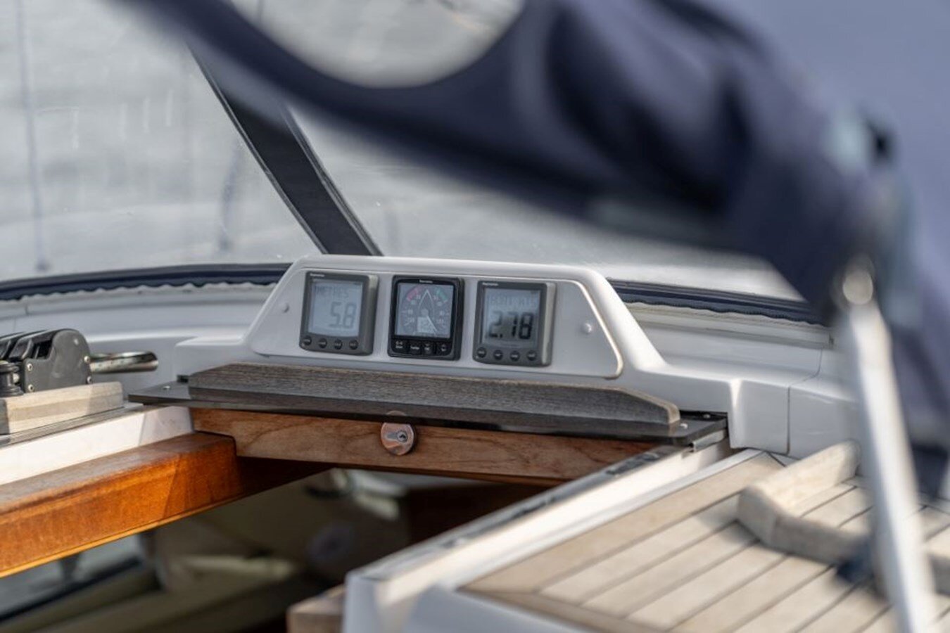 2011-discovery-55-9-891c72