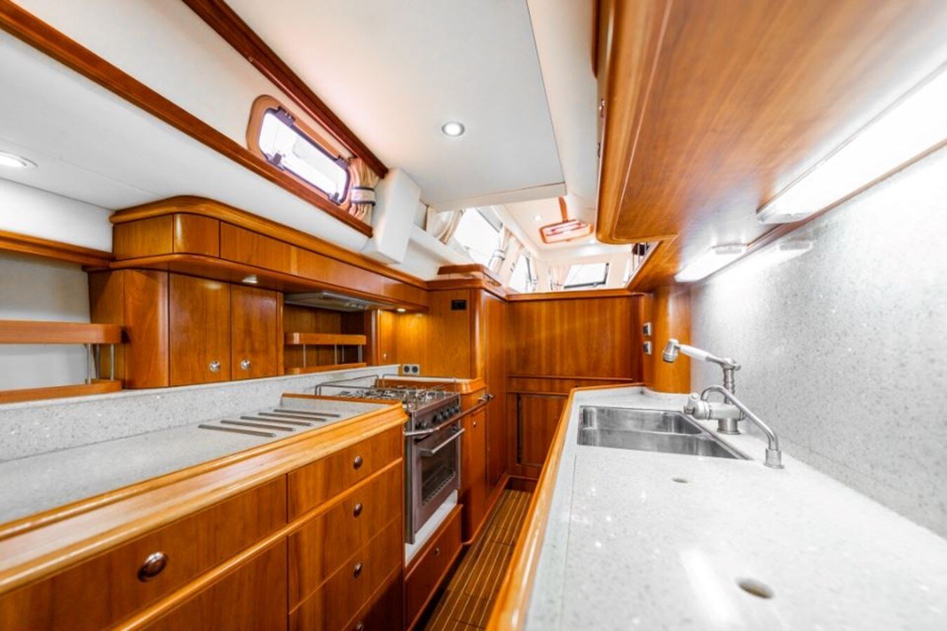 2011-discovery-55-9-891c72