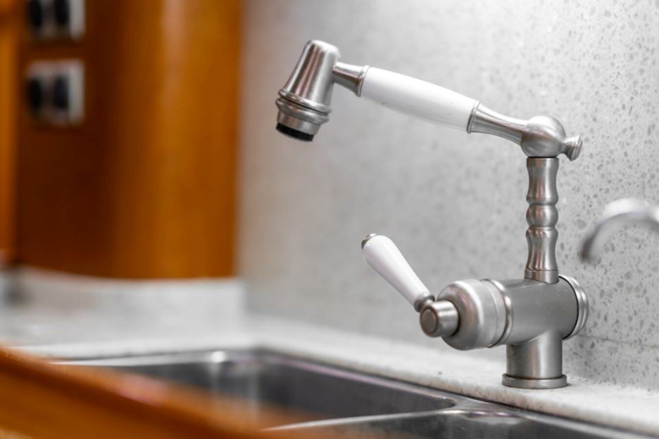 2011-discovery-55-9-891c72